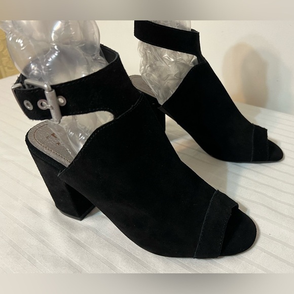 Lucca Lane Black Suede Leather Seleste Peep Toe Shoes Heels Size 8 Like New - Picture 4 of 15